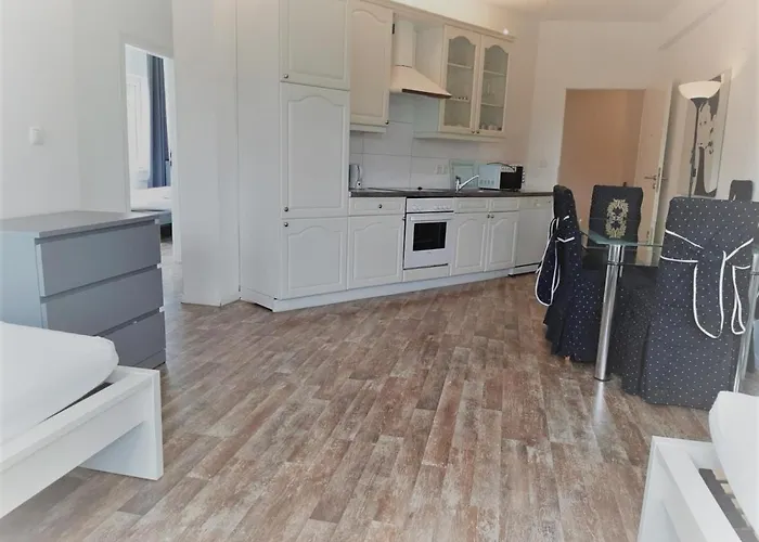 Mehrbett-Apartment 6 Citynah, Einfache Ausstattung