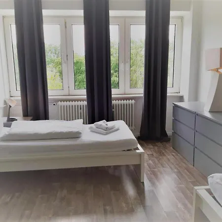 Mehrbett-Apartment 6 Citynah, Einfache Ausstattung Amburgo Esterno foto